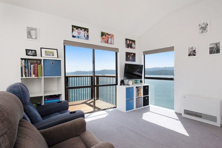Photo of property in 70a Seatoun Heights Road, Seatoun, Wellington, 6022
