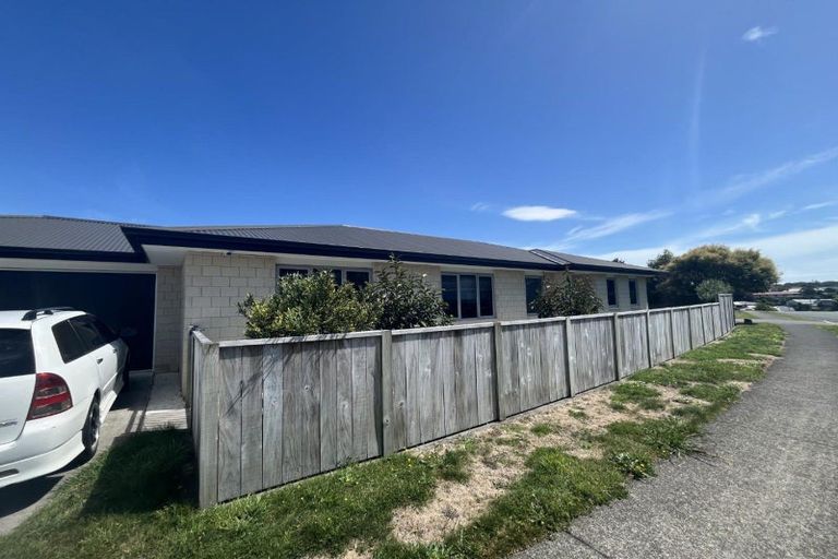 Photo of property in 32 Cyrus Street, Whalers Gate, New Plymouth, 4310