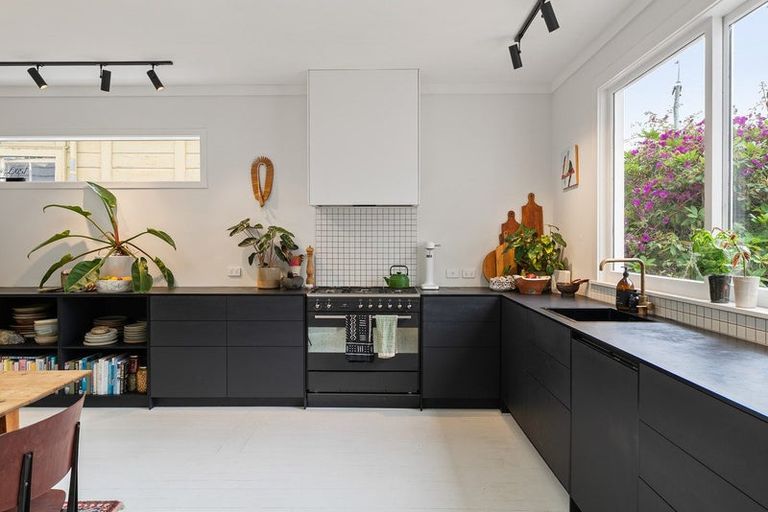 Photo of property in 147 Moxham Avenue, Hataitai, Wellington, 6021