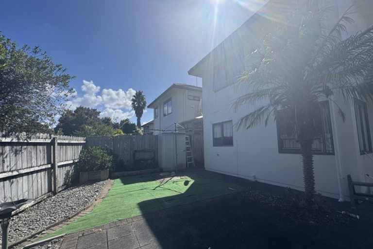 Photo of property in 4/26 Roanoke Way, Albany, Auckland, 0632