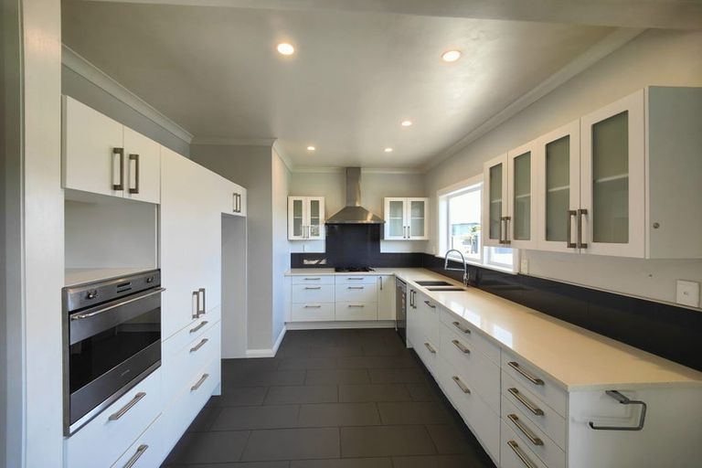 Photo of property in 12 Hume Street, Alicetown, Lower Hutt, 5010