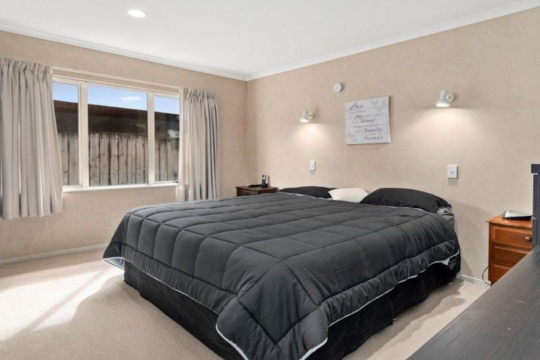 Photo of property in 92 Denny Hulme Drive, Mount Maunganui, 3116