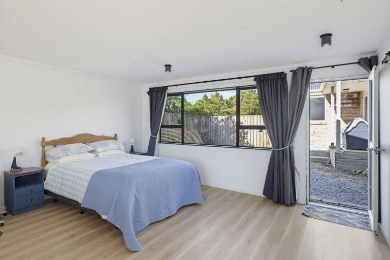 Photo of property in 11 Rodney Avenue, Te Horo Beach, Otaki, 5581