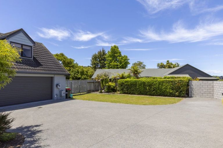 Photo of property in 83 Harvey Street, Waipahihi, Taupo, 3330