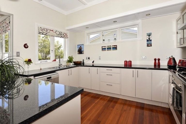 Photo of property in 19 Harlston Road, Mount Albert, Auckland, 1025