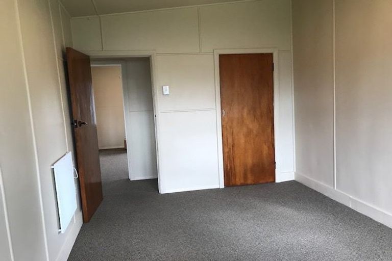 Photo of property in 77 Bartholomew Road, Levin, 5510