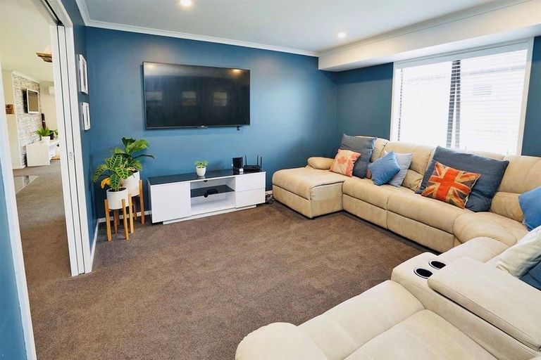 Photo of property in 266 Dixon Road, Fitzroy, Hamilton, 3206