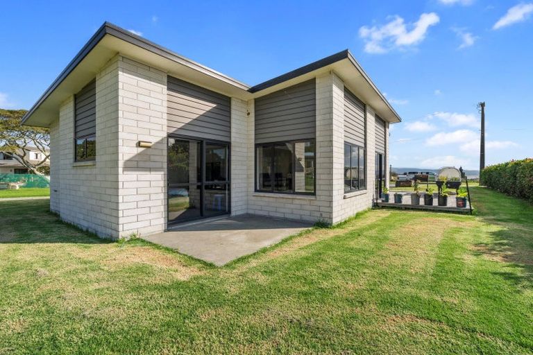 Photo of property in 6a Church Road, Maketu, Te Puke, 3189