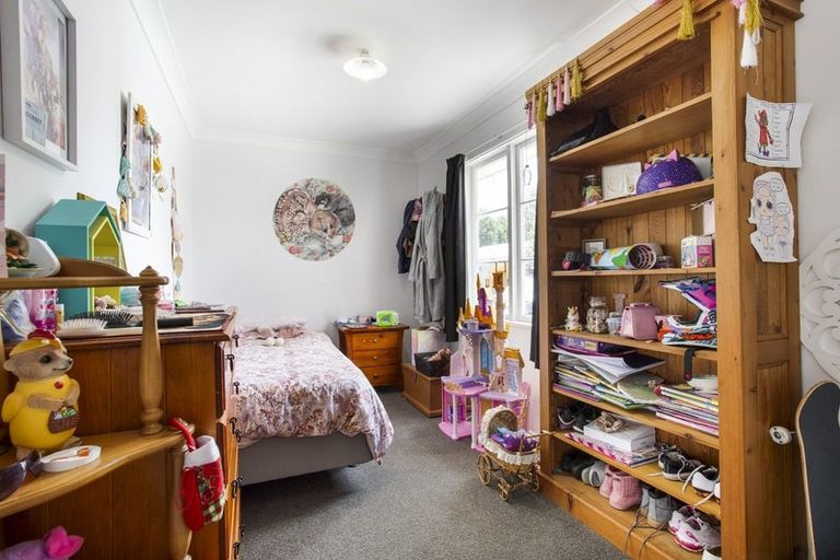 Photo of property in 52 Awaroa Road, Helensville, 0800