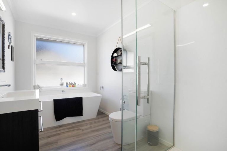 Photo of property in 32 Westwood Avenue, Greytown, 5712