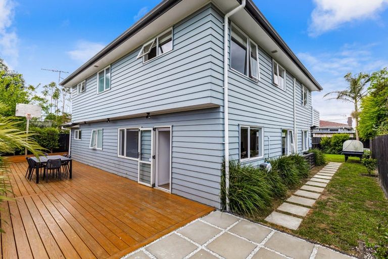 Photo of property in 79a Wharf Road, Te Atatu Peninsula, Auckland, 0610