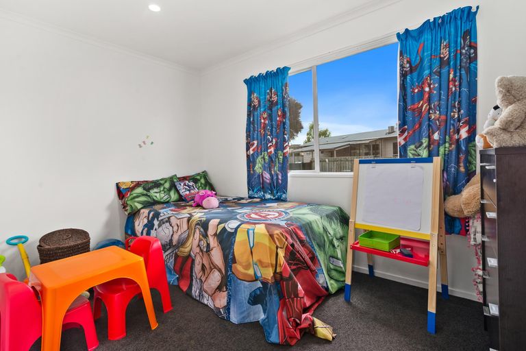 Photo of property in 95 Aquarius Drive, Kawaha Point, Rotorua, 3010