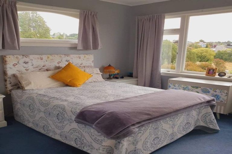 Photo of property in 17 Solway Street, Holmes Hill, Oamaru, 9401