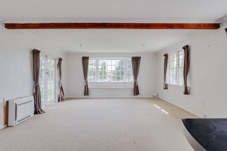 Photo of property in 39 John F Kennedy Drive, Milson, Palmerston North, 4414
