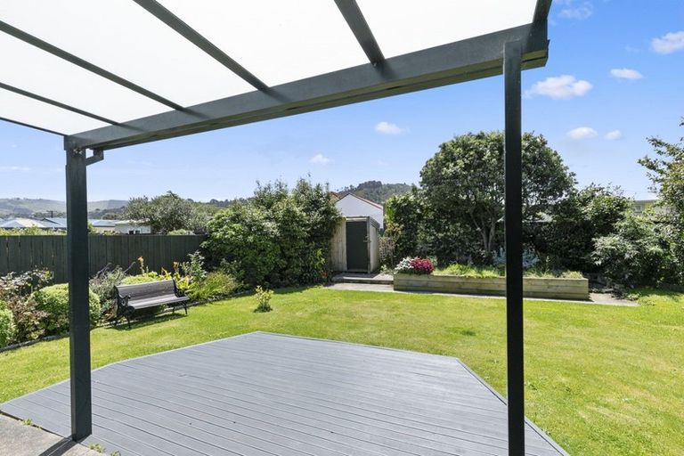 Photo of property in 22 De Menech Grove, Avalon, Lower Hutt, 5011