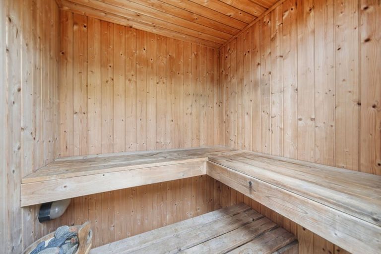 Photo of property in 39 Mappleton Avenue, Burnside, Christchurch, 8053