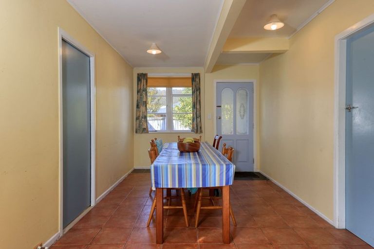 Photo of property in 5 Cunningham Road, Clouston Park, Upper Hutt, 5018