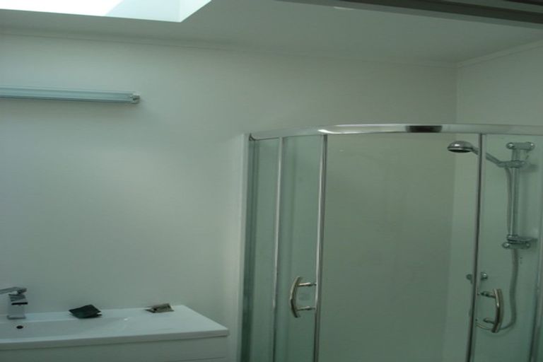 Photo of property in 187a Don Buck Road, Massey, Auckland, 0614