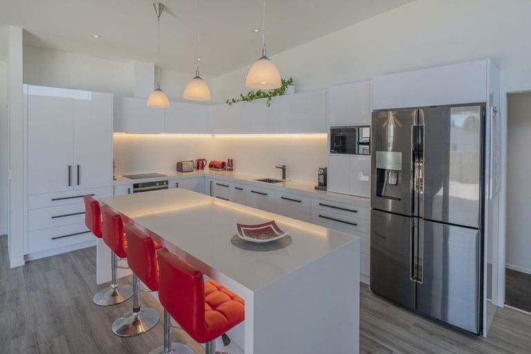 Photo of property in 51 Longreach Drive, Cooks Beach, Whitianga, 3591