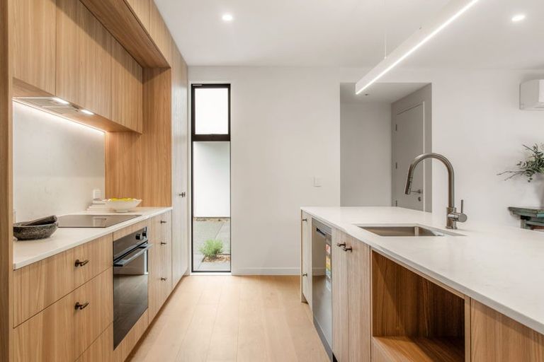 Photo of property in 54b Innes Road, St Albans, Christchurch, 8052