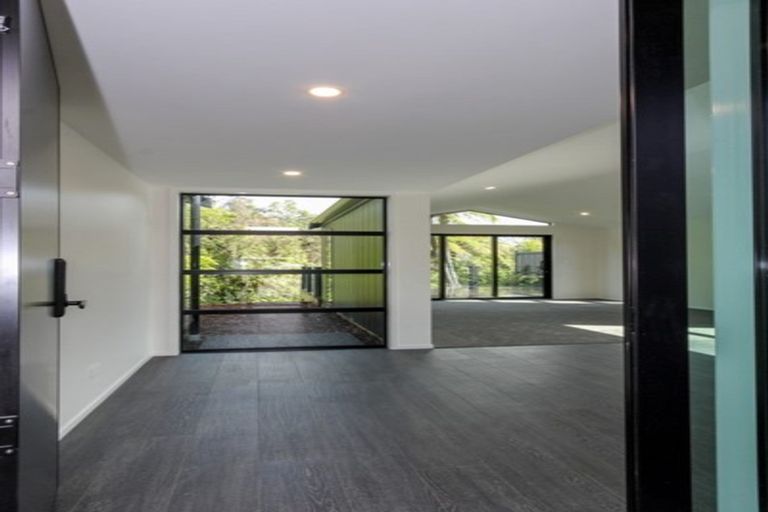 Photo of property in 11 Mackillop Way, Brooklands, New Plymouth, 4310