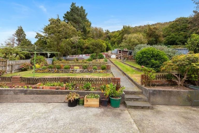 Photo of property in 30 Main Road, Wainuiomata, Lower Hutt, 5014