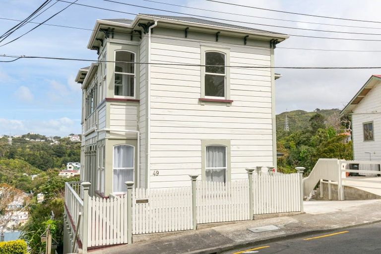 Photo of property in 49 Devon Street, Aro Valley, Wellington, 6021