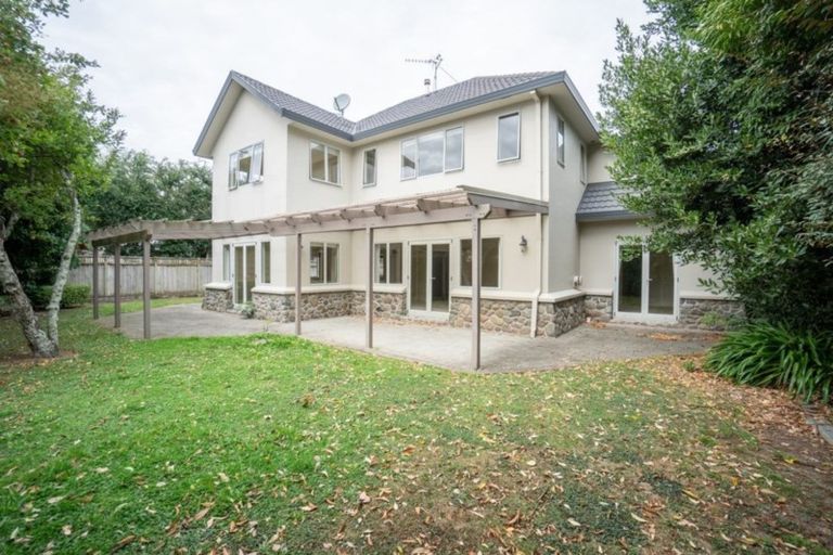 Photo of property in 4 Pastoral Lane, Hokowhitu, Palmerston North, 4410