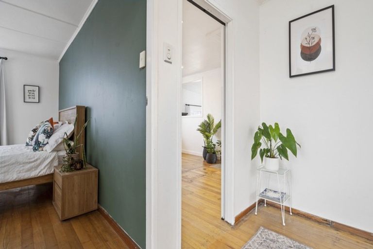 Photo of property in 4 Raleigh Street, Vogeltown, New Plymouth, 4310