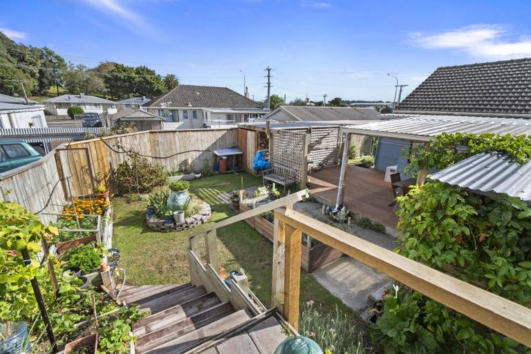 Photo of property in 12 Union Street, Foxton, 4814