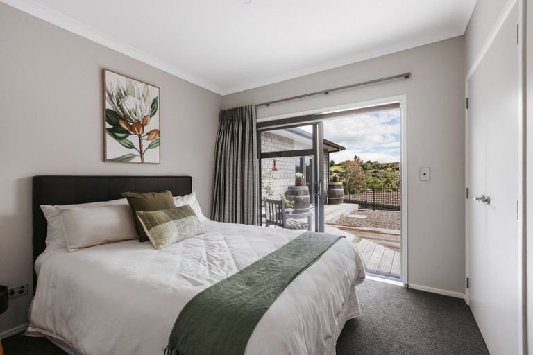 Photo of property in 111 Oteki Park Drive, Welcome Bay, Tauranga, 3112