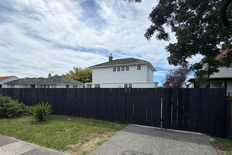 Photo of property in 1007 Pukatea Street, Saint Leonards, Hastings, 4120