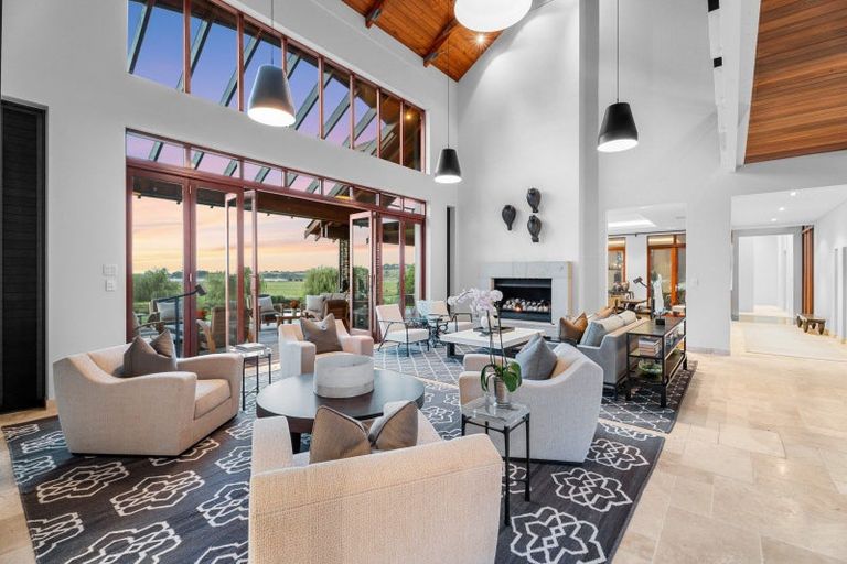 Photo of property in 42 Porterfield Road, Whitford, Howick, 2571