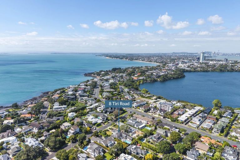 Photo of property in 8 Tiri Road, Milford, Auckland, 0620