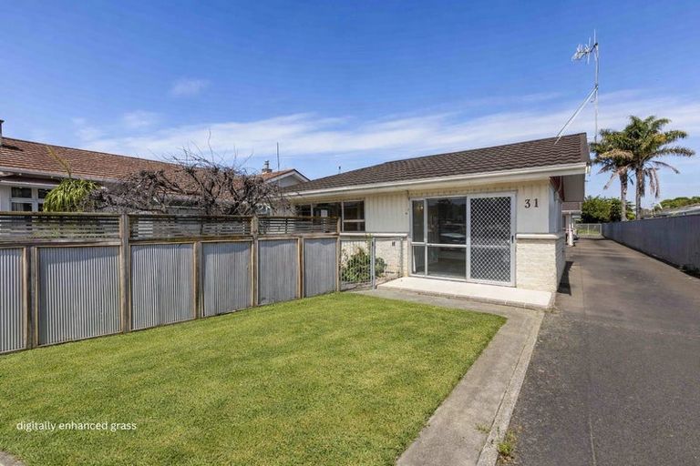Photo of property in 1/31 Wellesley Road, Napier South, Napier, 4110