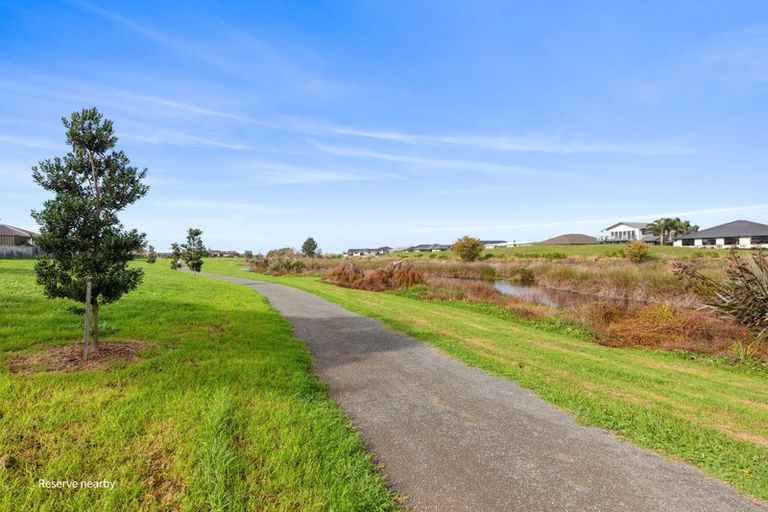 Photo of property in 35 Sarah Place, Papamoa Beach, Papamoa, 3118