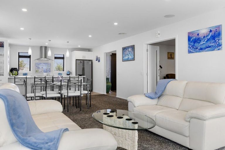 Photo of property in 32 Huka Heights Drive, Rangatira Park, Taupo, 3330