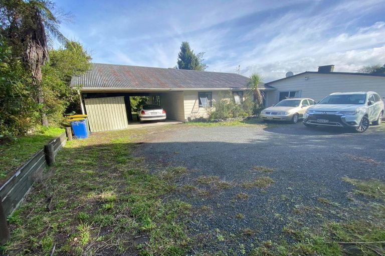 Photo of property in 87 Konini Road, Titirangi, Auckland, 0604