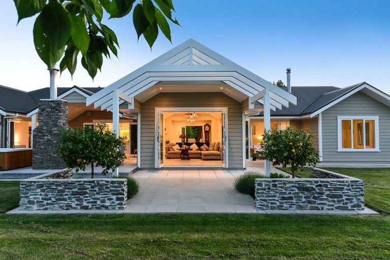 Photo of property in 2 September Grove, Tamahere, Hamilton, 3283