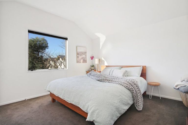 Photo of property in 24 Haven Drive, East Tamaki, Auckland, 2013