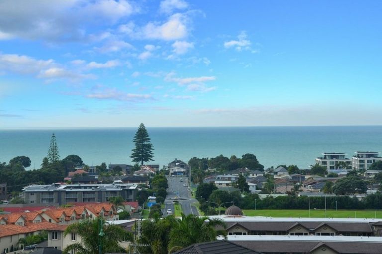 Photo of property in 2 The Ritz, Orewa, 0931