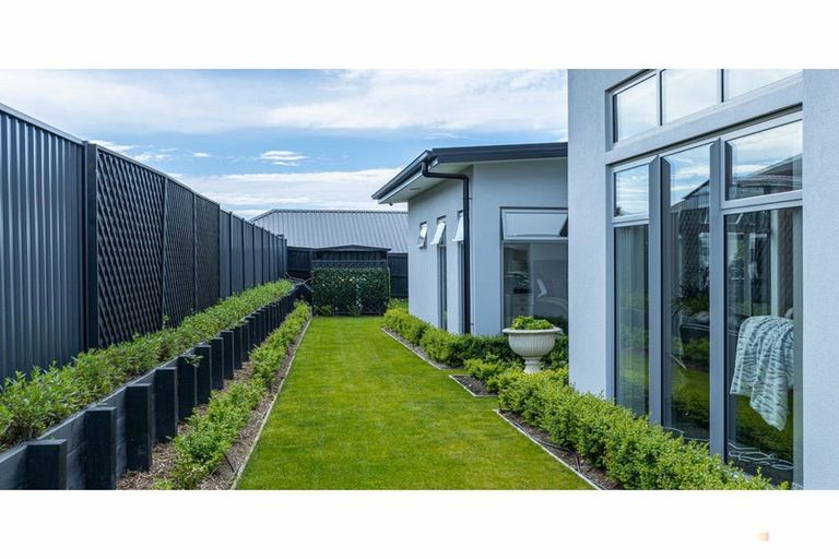 Photo of property in 28 Meadowstone Street, Gleniti, Timaru, 7910