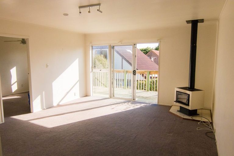 Photo of property in 2/52 Cherry Road, Bucklands Beach, Auckland, 2014