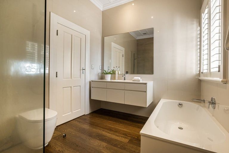 Photo of property in 6 Takutai Street, Parnell, Auckland, 1052