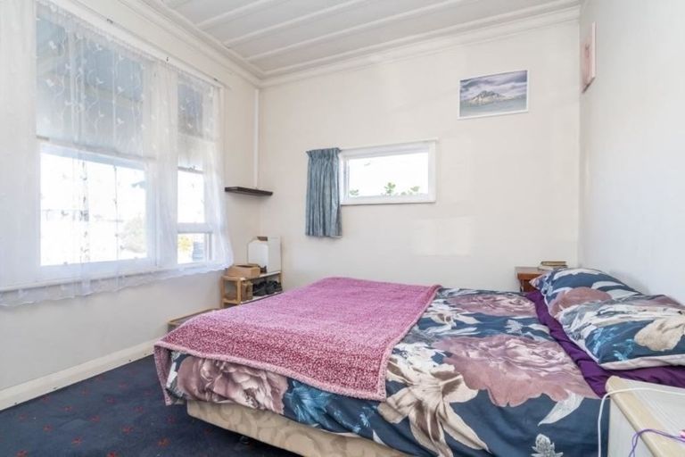 Photo of property in 61 Wesley Street, South Dunedin, Dunedin, 9012