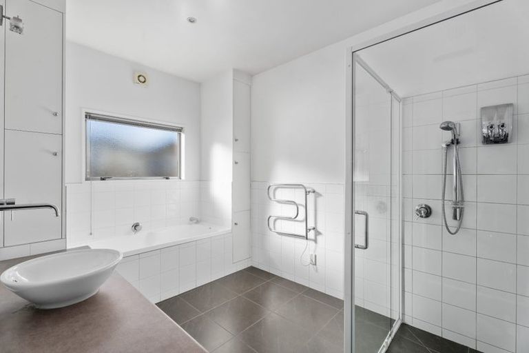 Photo of property in 8 Matthews Crescent, Cromwell, 9310