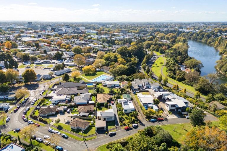 Photo of property in 11 Park Terrace, Hamilton Central, Hamilton, 3204