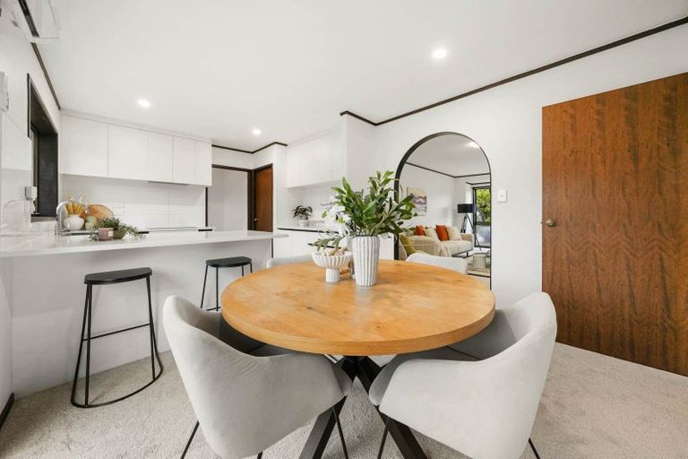 Photo of property in 64b Sunderlands Road, Half Moon Bay, Auckland, 2012