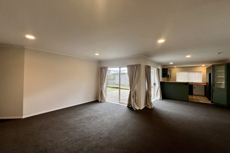 Photo of property in 12 Northmeadow Drive, Rototuna, Hamilton, 3210