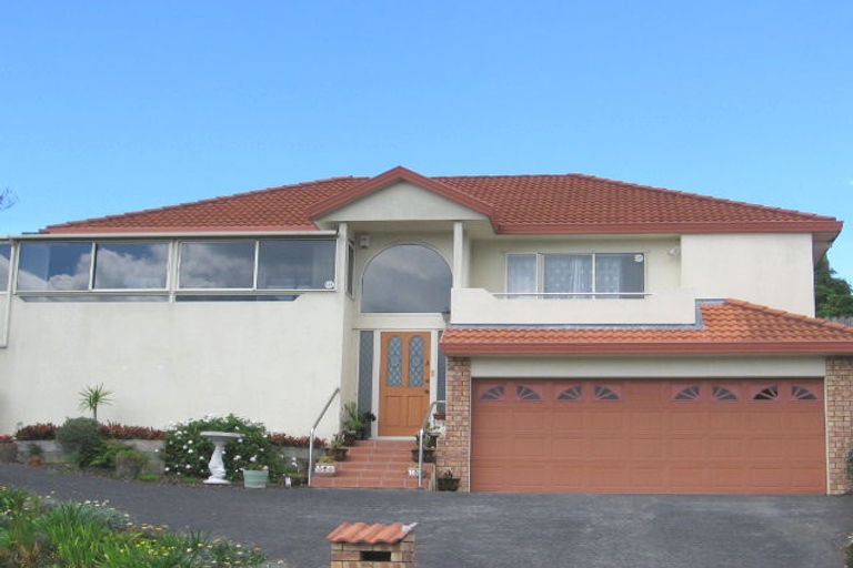 Photo of property in 2/24 Philson Terrace, Browns Bay, Auckland, 0630
